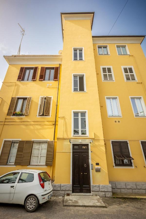 Bonnystudios Holiday Apartments Cagliari Buitenkant foto